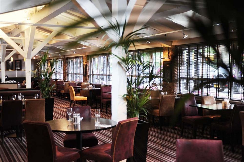 Village Hotel Chester St David'S Ewloe المظهر الخارجي الصورة