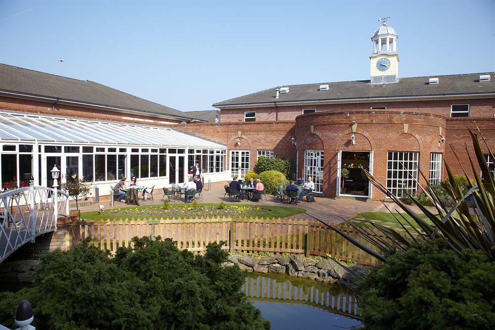 Village Hotel Chester St David'S Ewloe المظهر الخارجي الصورة