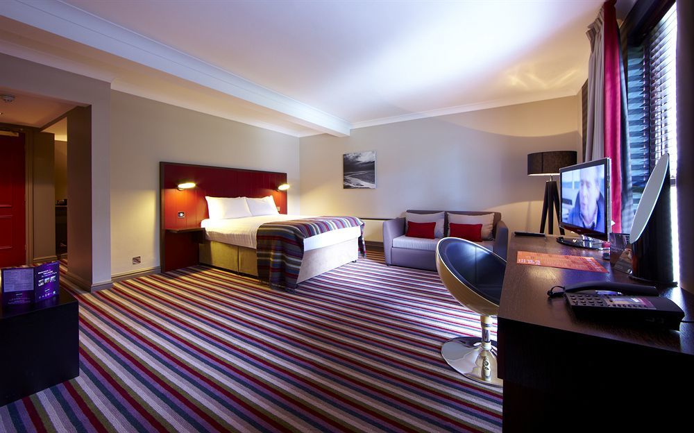 Village Hotel Chester St David'S Ewloe المظهر الخارجي الصورة