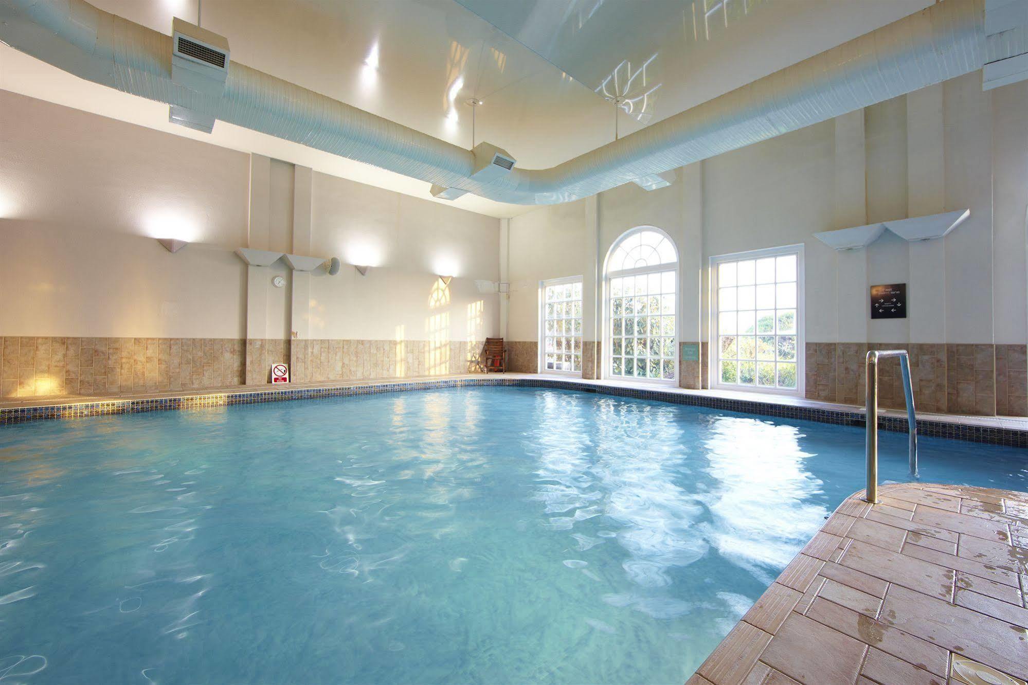 Village Hotel Chester St David'S Ewloe المظهر الخارجي الصورة